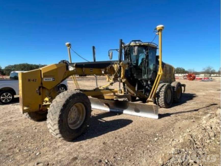 CAT 140M2 Gréderek