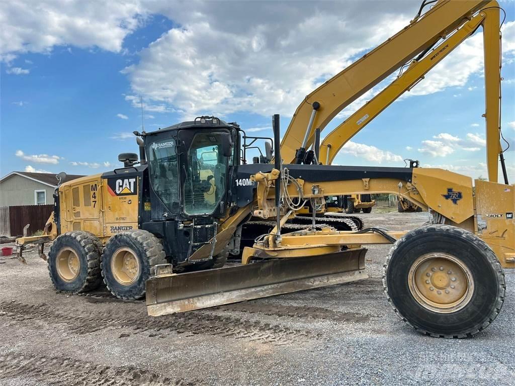 CAT 140M3 Gréderek