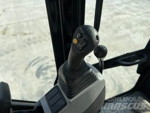 CAT 306CR Lánctalpas kotrók