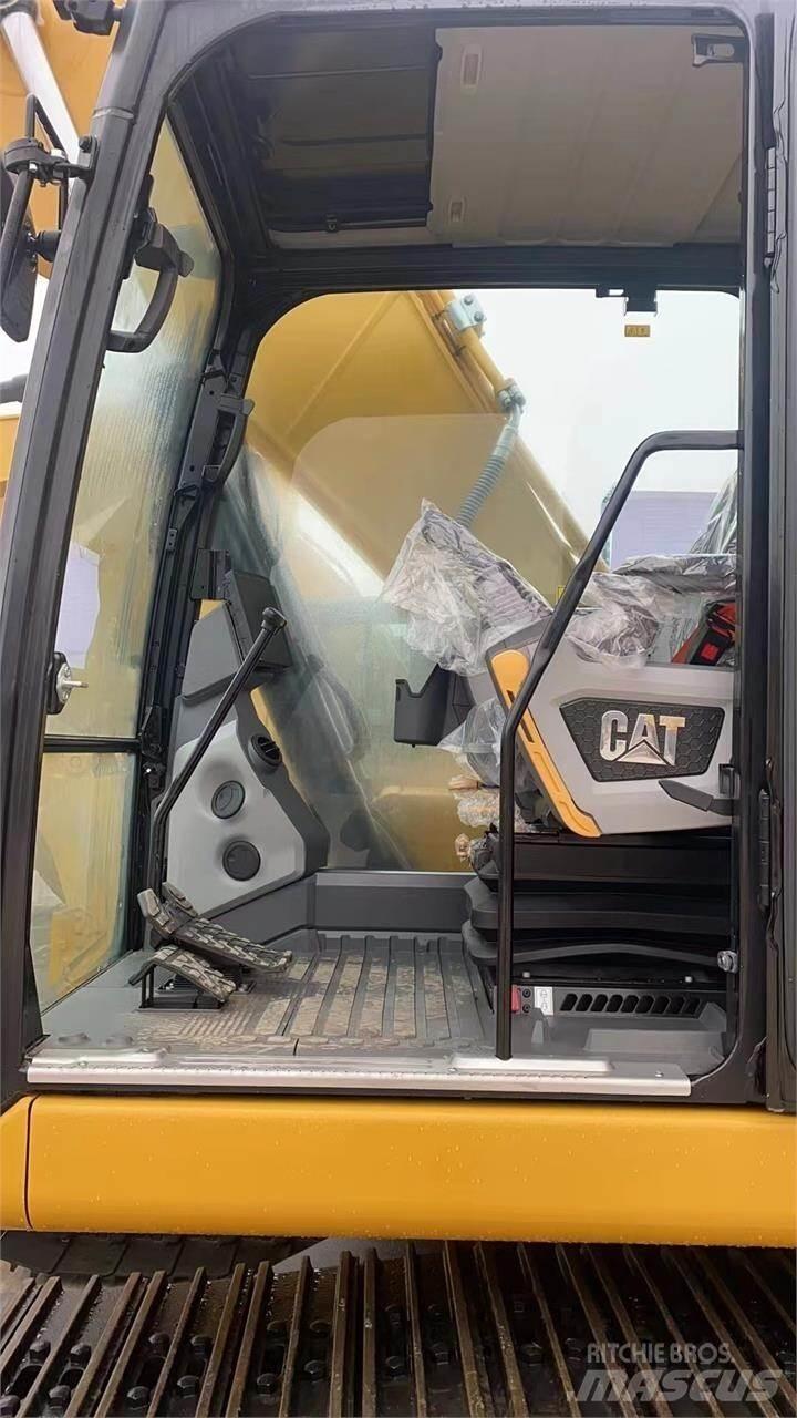 CAT 320 Lánctalpas kotrók
