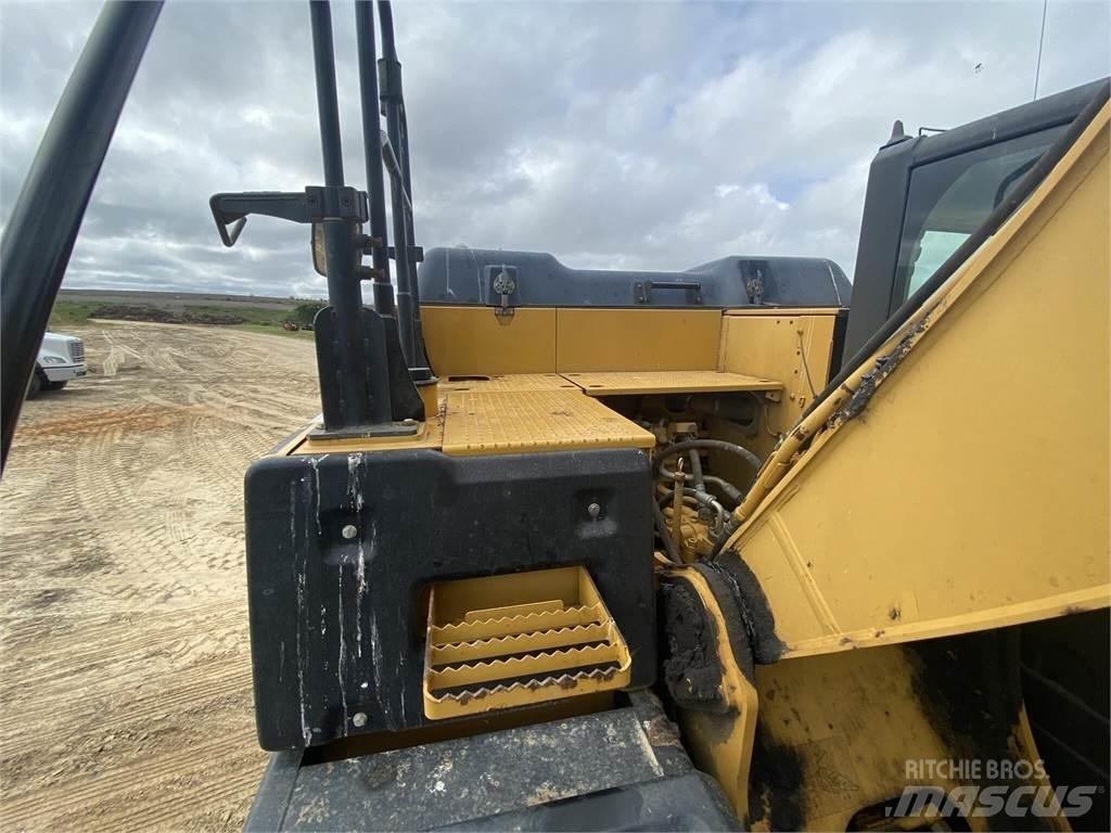 CAT 320E Lánctalpas kotrók