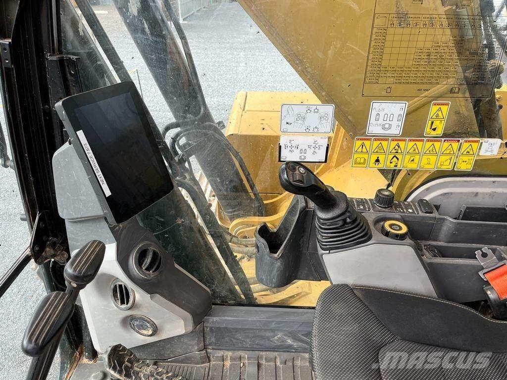 CAT 330 Lánctalpas kotrók