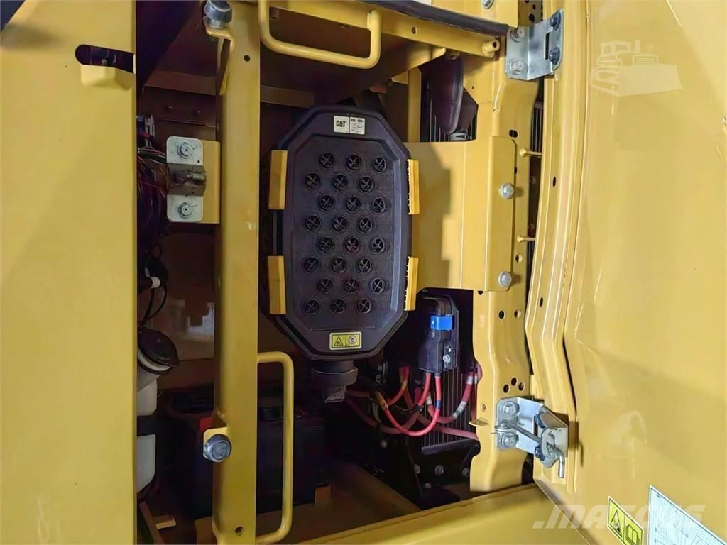 CAT 330 Lánctalpas kotrók