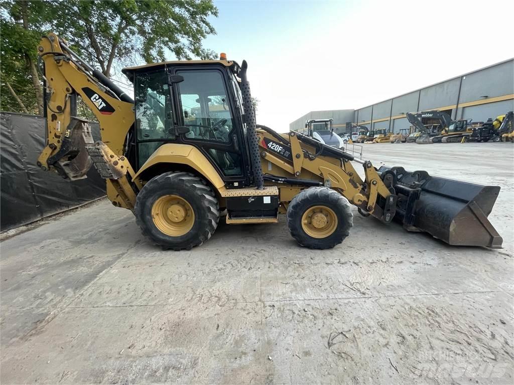 CAT 420F2 IT Kotrórakodók
