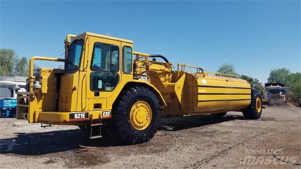 CAT 621E Tartályos pótkocsik