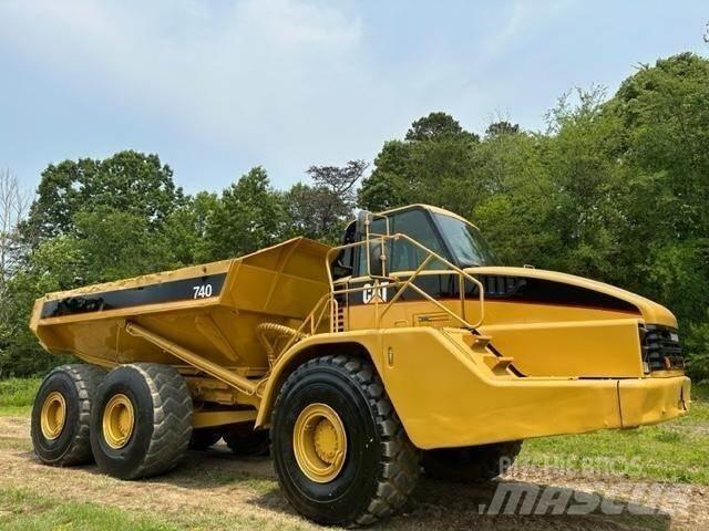 CAT 740 Csuklósdömperek