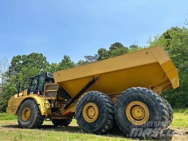 CAT 745 Csuklósdömperek