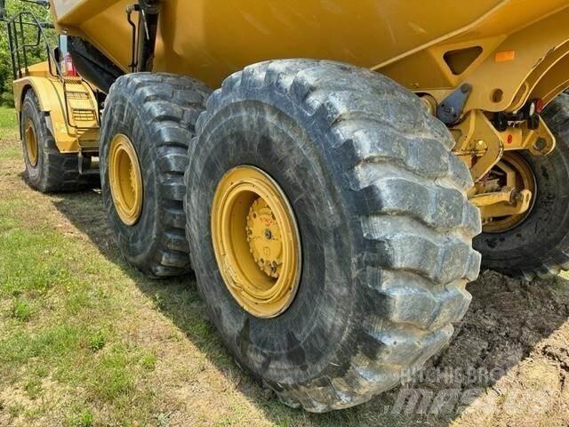 CAT 745 Csuklósdömperek