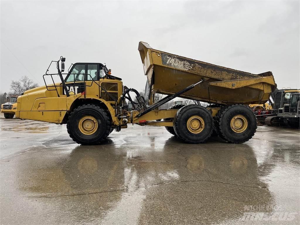 CAT 745C Csuklósdömperek