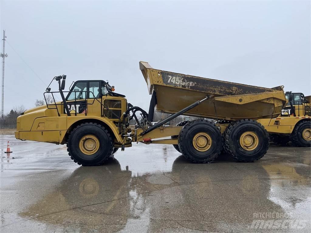 CAT 745C Csuklósdömperek