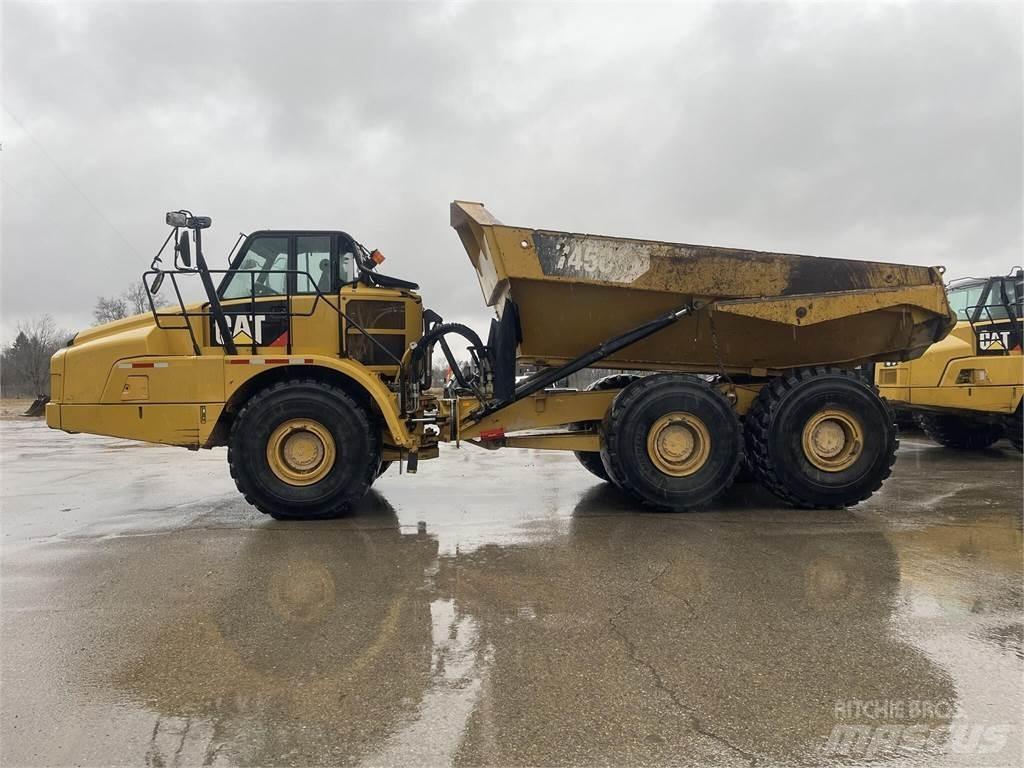 CAT 745C Csuklósdömperek