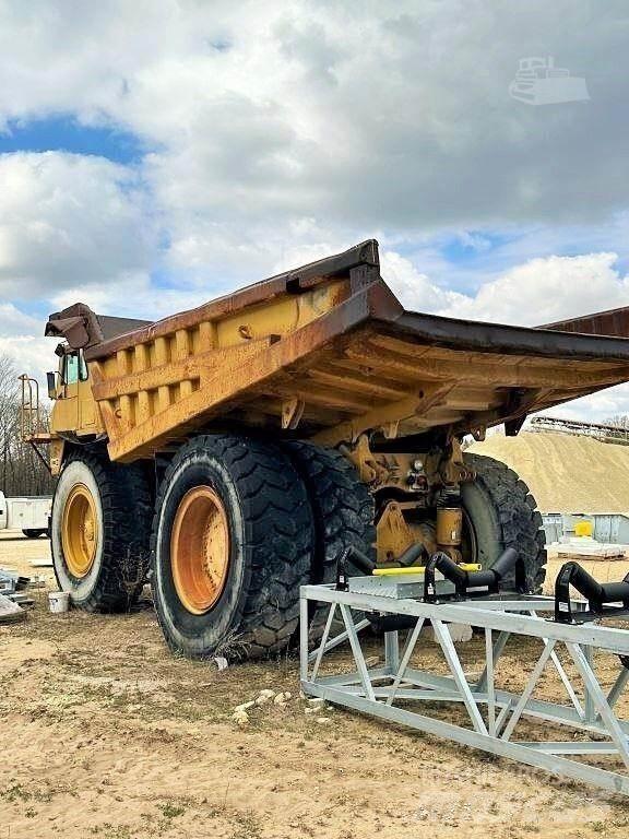 CAT 777B Csuklósdömperek