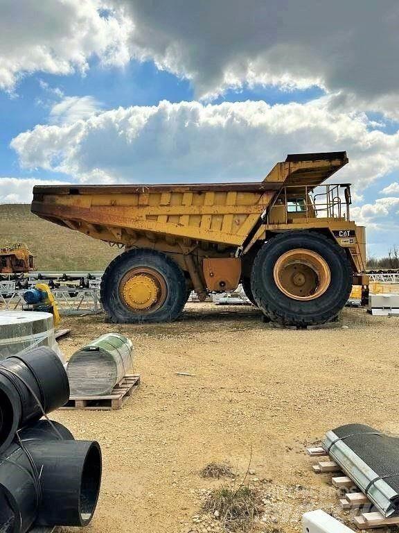 CAT 777B Csuklósdömperek