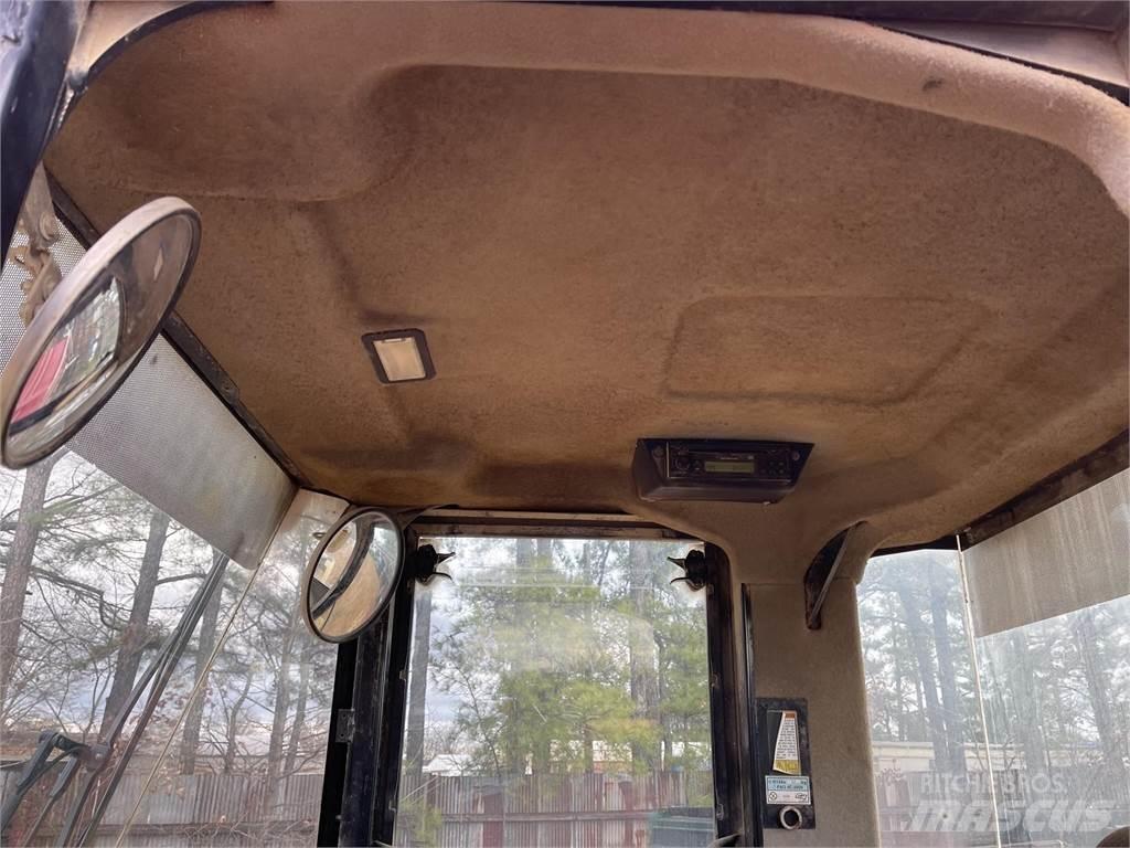 CAT 938G Gumikerekes homlokrakodók