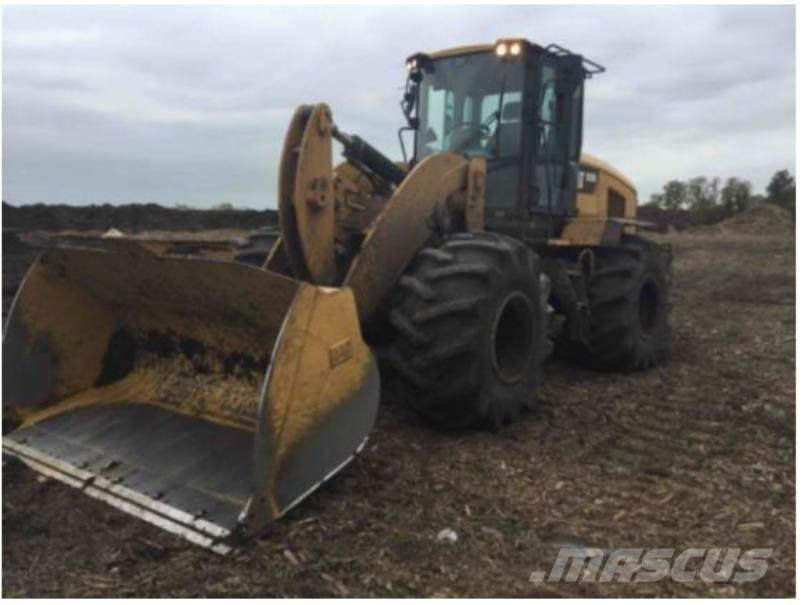 CAT 938M Gumikerekes homlokrakodók