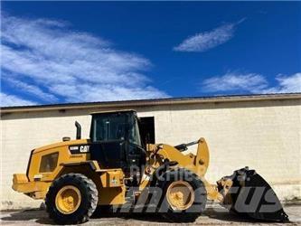 CAT 938M Gumikerekes homlokrakodók
