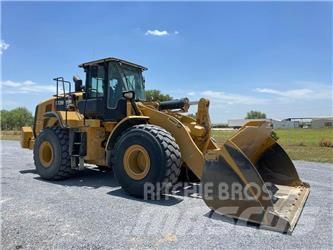 CAT 972M Gumikerekes homlokrakodók