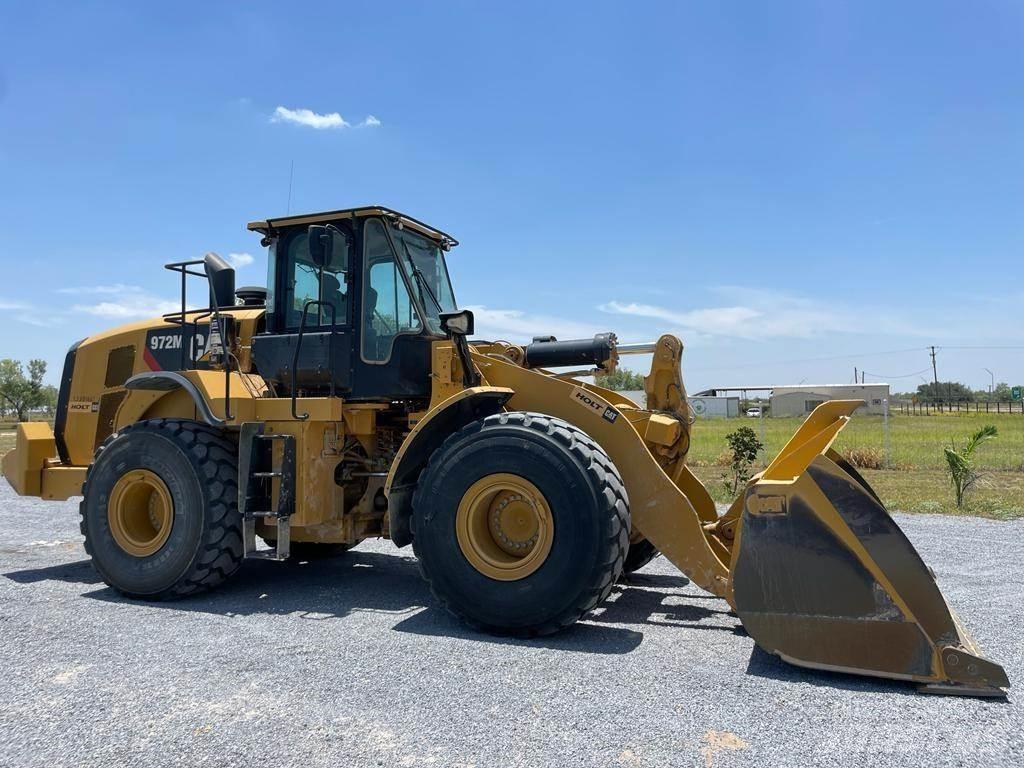 CAT 972M Gumikerekes homlokrakodók