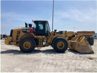 CAT 972M Gumikerekes homlokrakodók