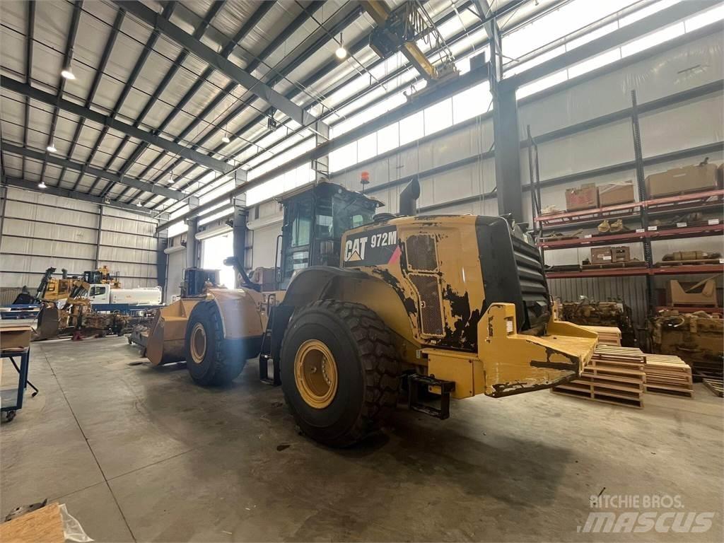 CAT 972M Gumikerekes homlokrakodók