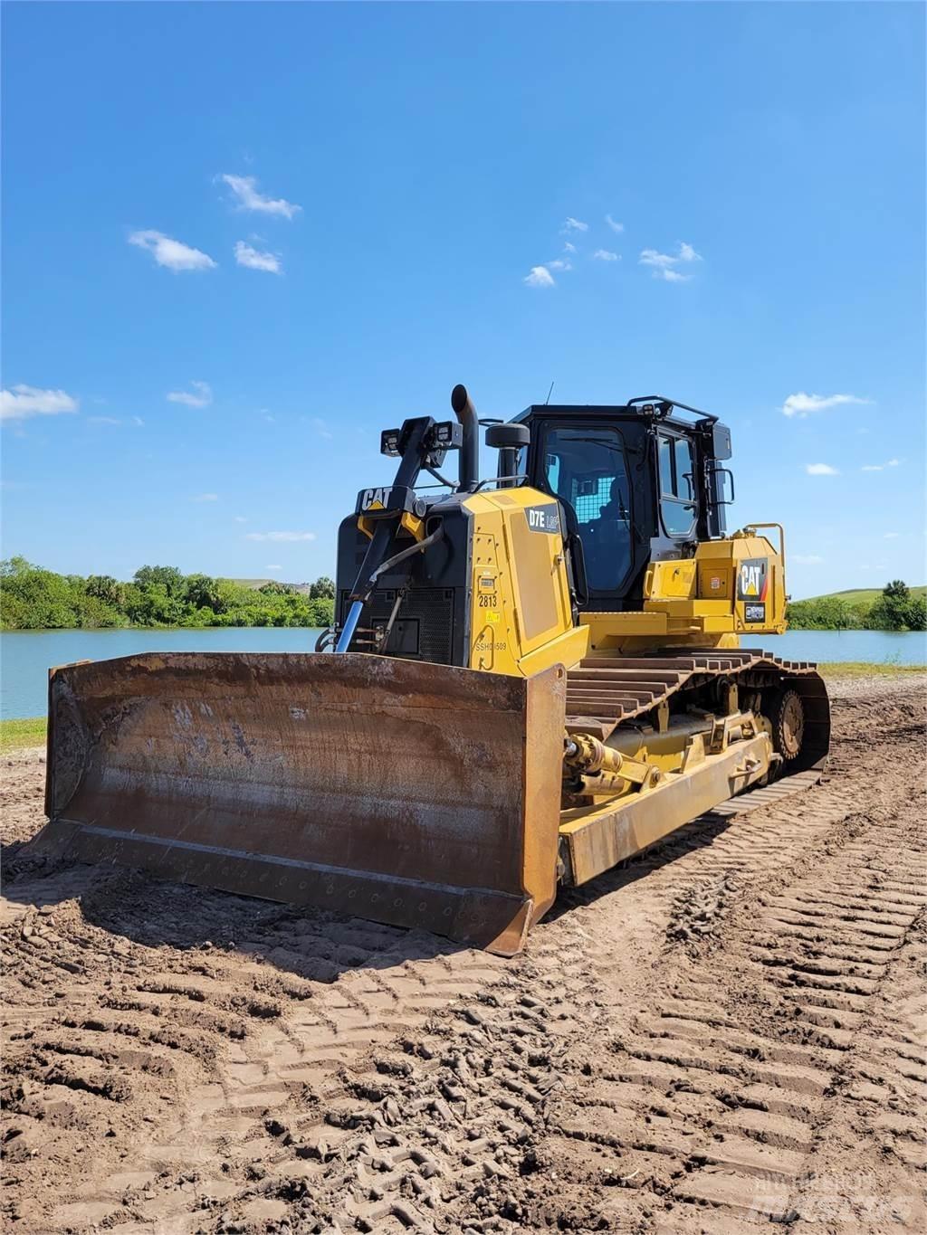 CAT D7E LGP lánctalpas dózerek