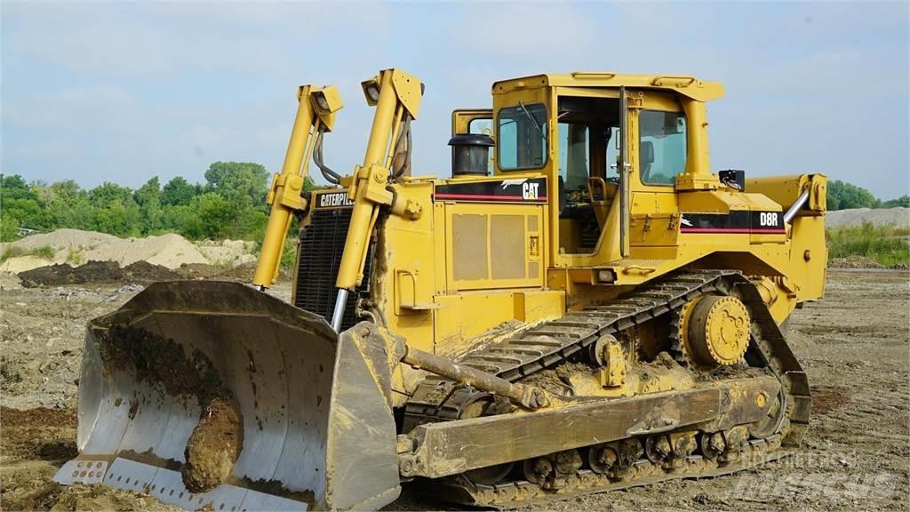 CAT D8R lánctalpas dózerek