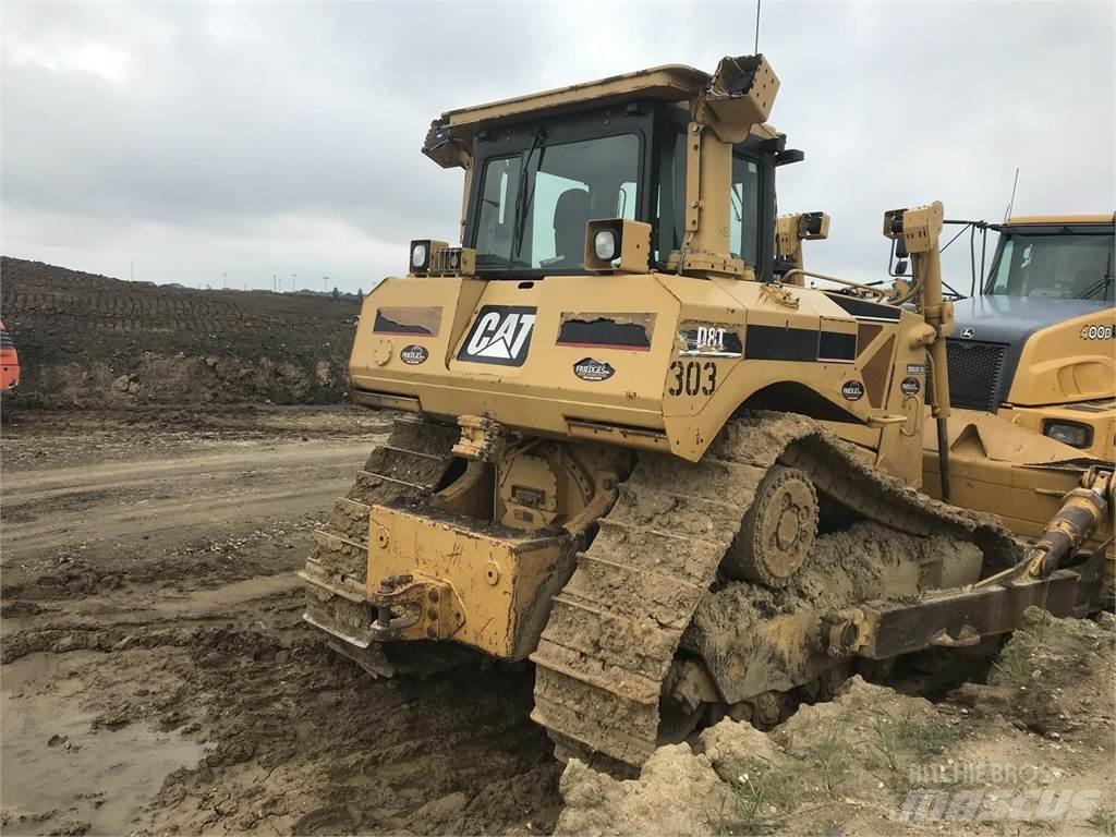 CAT D8T lánctalpas dózerek