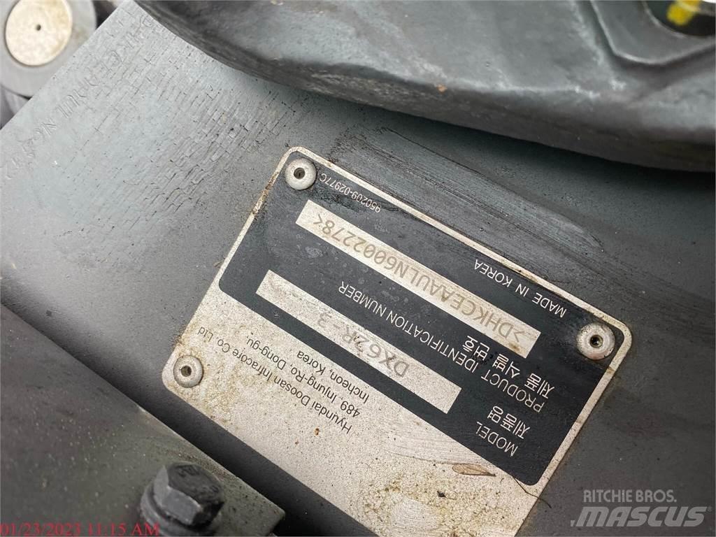 Develon DX62R-3 Lánctalpas kotrók
