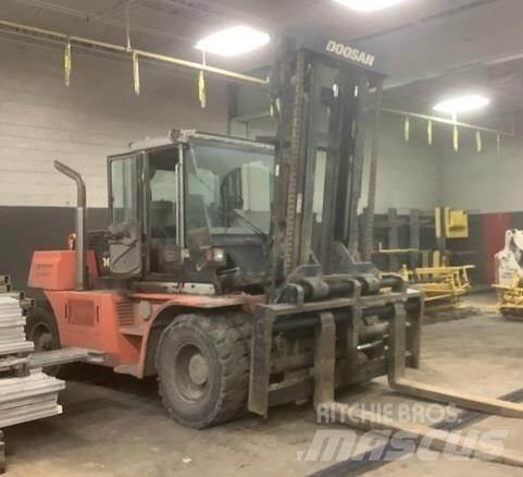 Doosan D160S-7 Targoncák-Egyéb