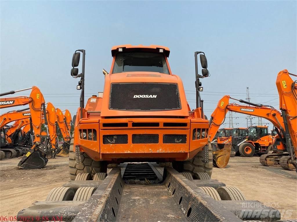 Doosan DA30-5 Csuklósdömperek