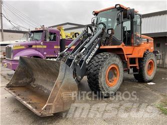 Doosan DL200TC-5 Gumikerekes homlokrakodók