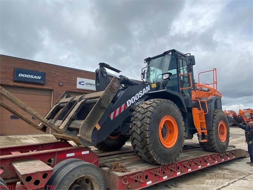Doosan DL380-7 Gumikerekes homlokrakodók