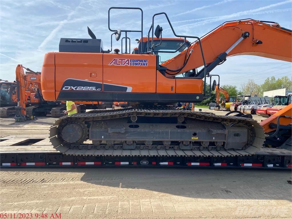 Doosan DX225 LC-5 Lánctalpas kotrók