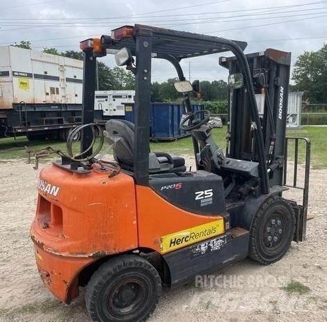 Doosan G25P-5 Targoncák-Egyéb
