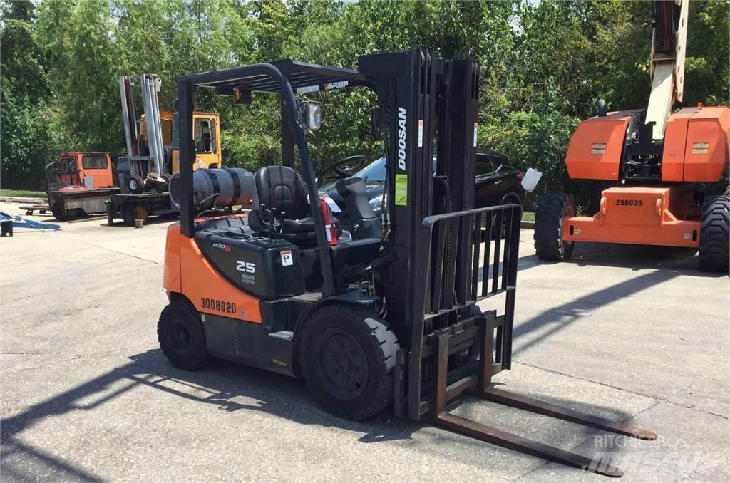 Doosan G25P-5 Targoncák-Egyéb