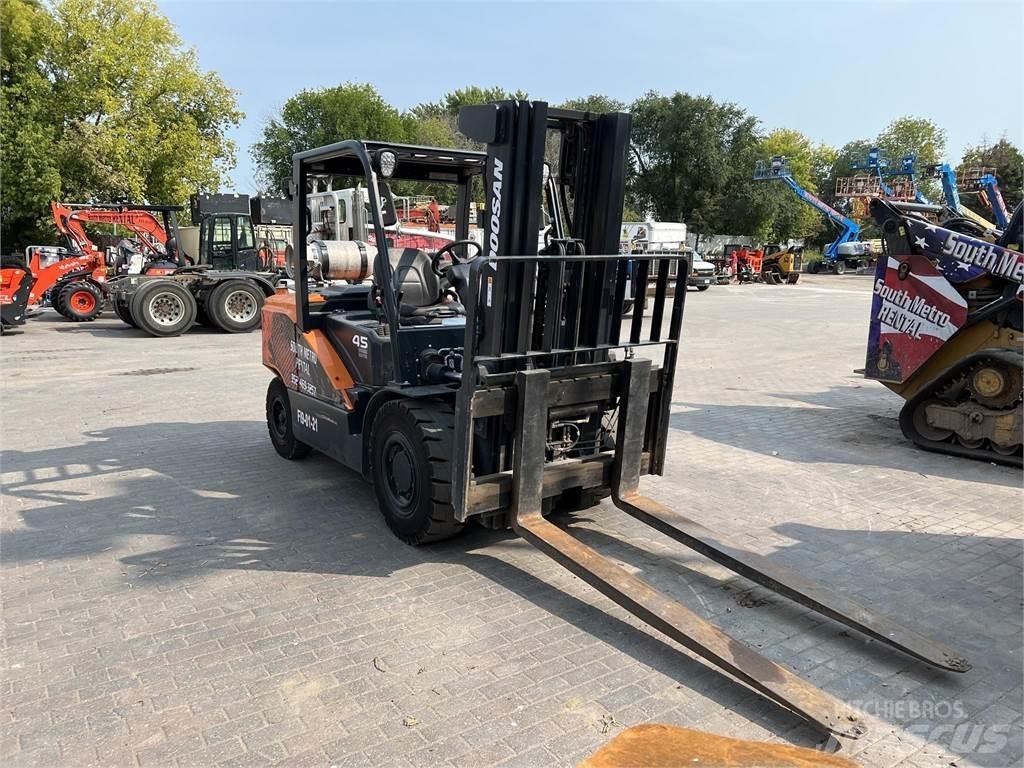 Doosan G45S-7 Targoncák-Egyéb