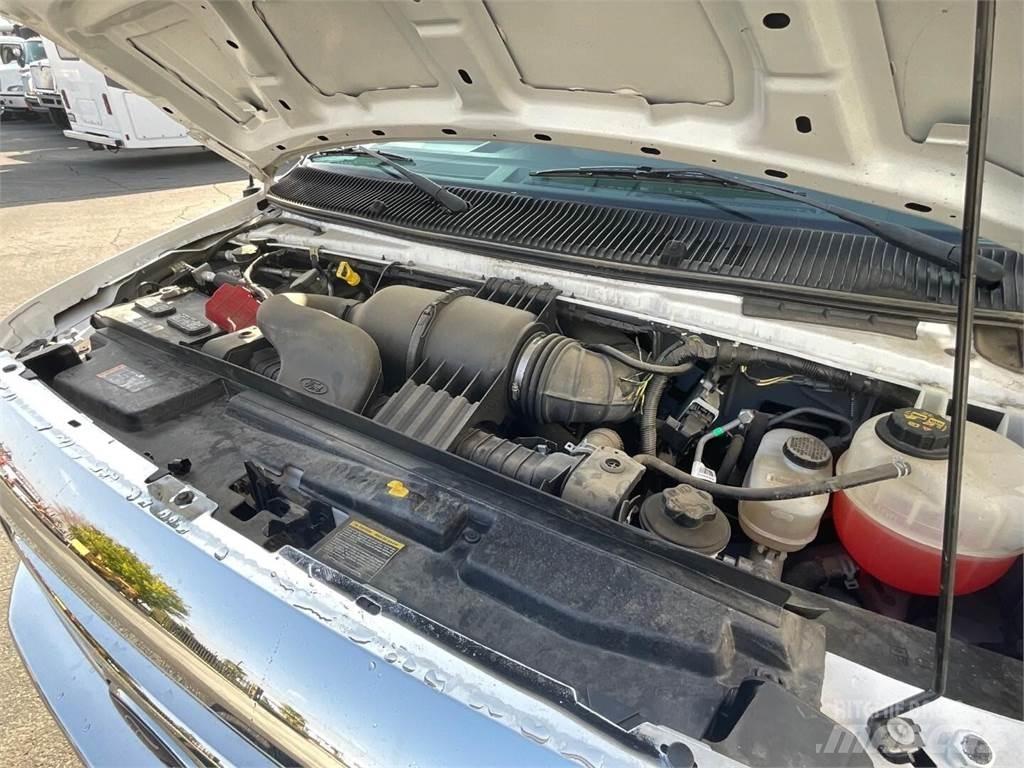 Ford E450 Közúti karbantartó haszongépek
