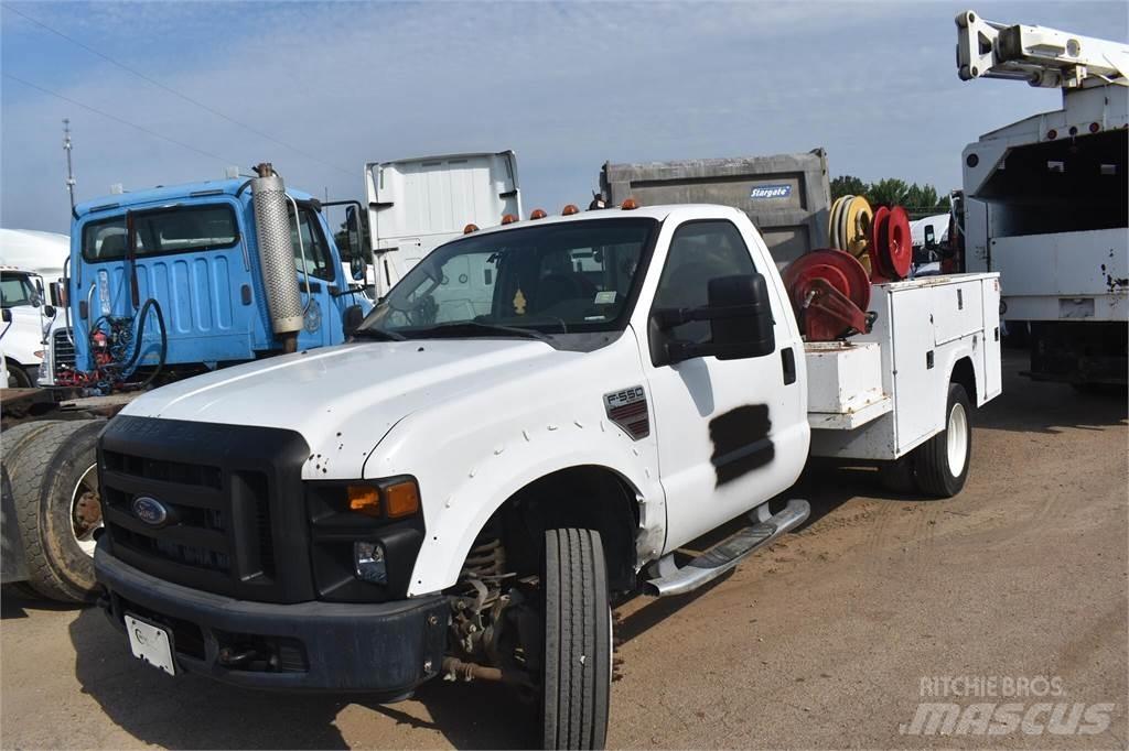 Ford F550 Közúti karbantartó haszongépek