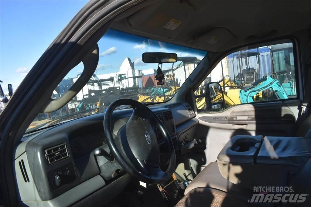 Ford F550 SD Közúti karbantartó haszongépek