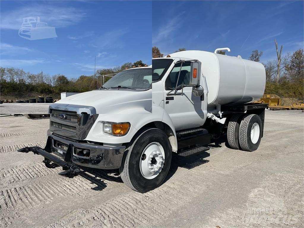 Ford F650 XL SD Vízszállító teherautók