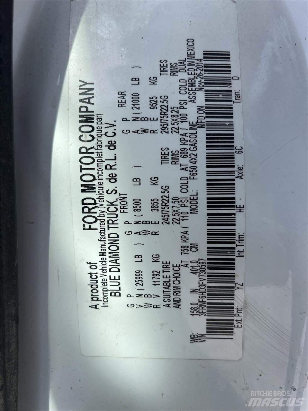 Ford F650 XL SD Vízszállító teherautók