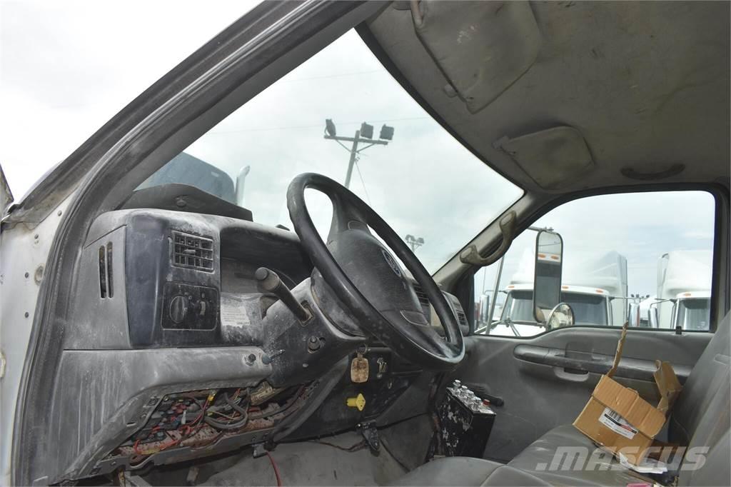 Ford F750 Tartályos teherautók