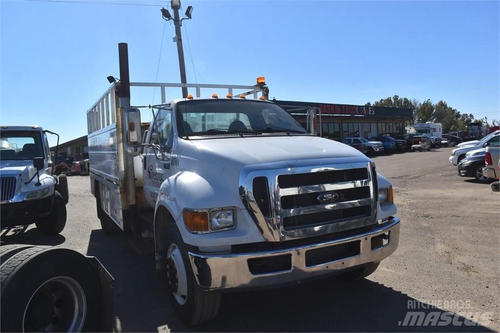 Ford F750 Közúti karbantartó haszongépek