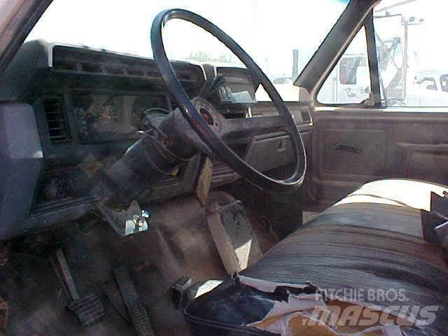 Ford F800 Közúti karbantartó haszongépek