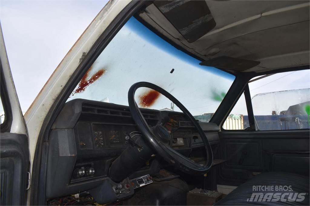 Ford F900 Billenő teherautók
