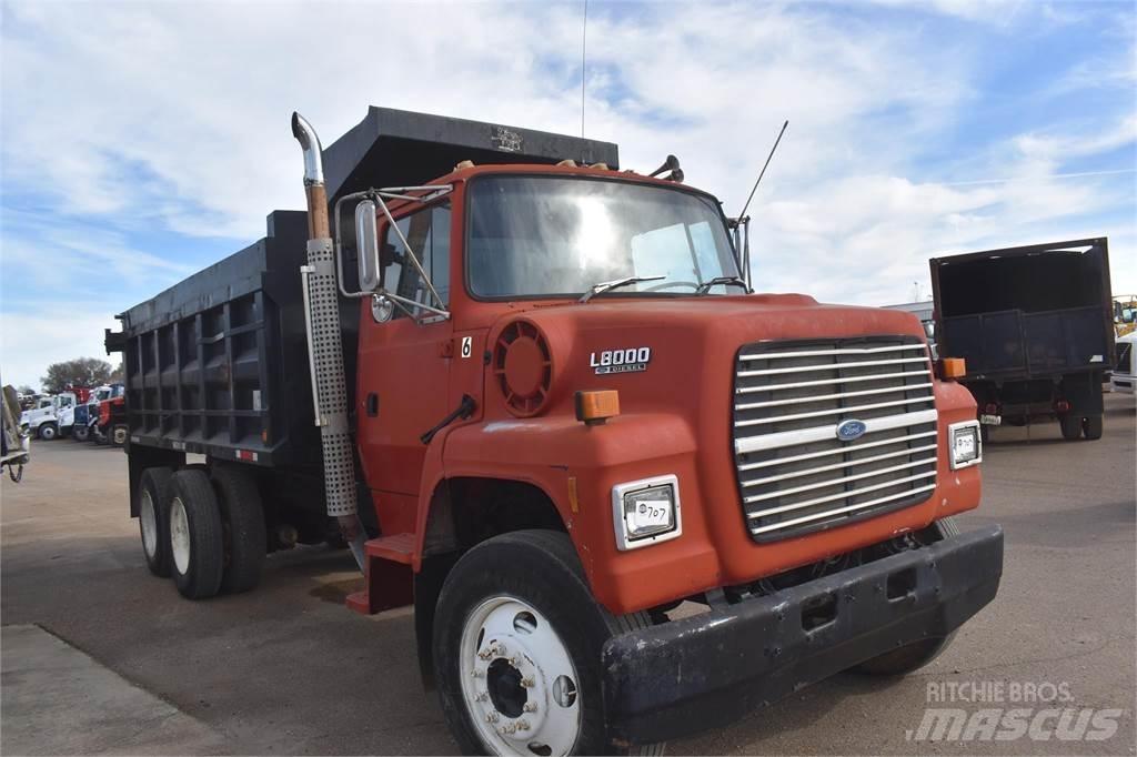 Ford L8000 Billenő teherautók