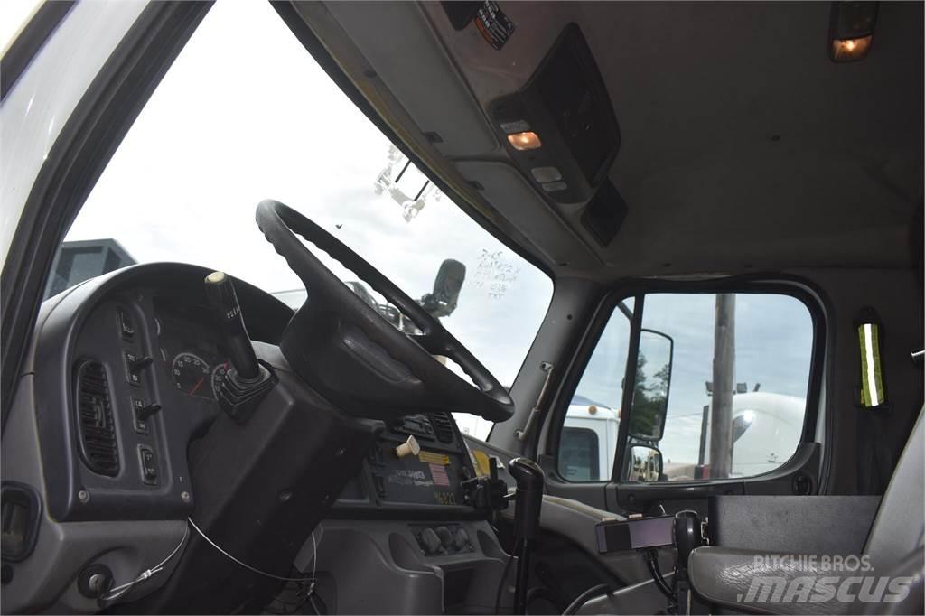 Freightliner 108SD Közúti karbantartó haszongépek
