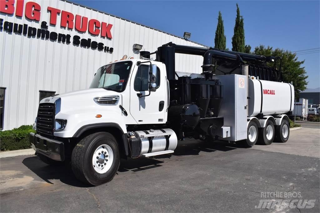 Freightliner 114SD Tartályos teherautók