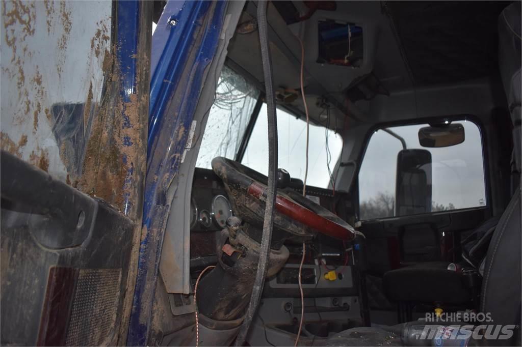 Freightliner 122SD Billenő teherautók