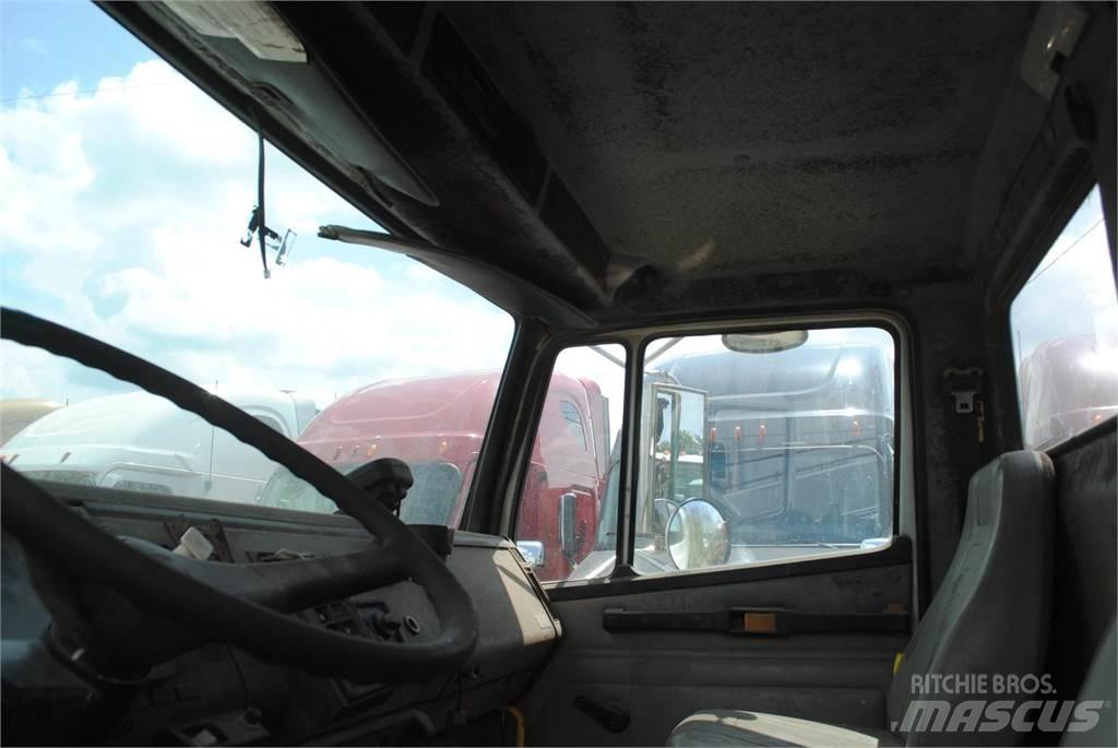 Freightliner FL70 Darus teherautók